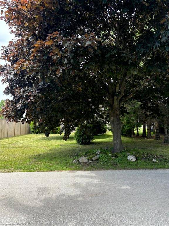 Kincardine, ON N2Z 2H1,409 Wall Street