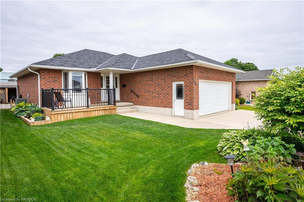 Hanover, ON N4N 3W7,636 22nd Avenue