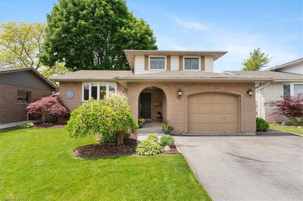 St. Catharines, ON L2M 7C3,37 Lakebreeze Crescent