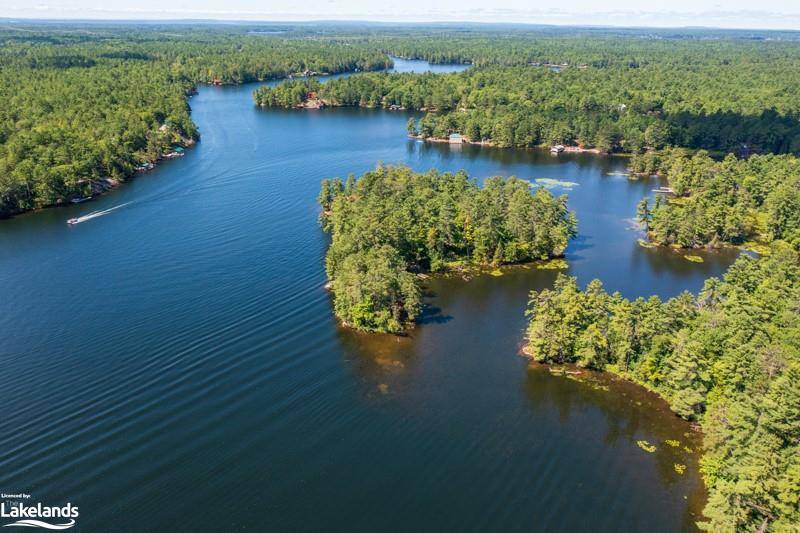 Georgian Bay Twp, ON L0K 1S0,2 Island 390 / Chads Island