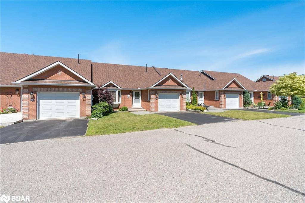 Penetanguishene, ON L9M 2H2,90 Burke Street #11