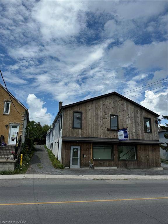 Kingston, ON K7K 2A8,95 Concession Street #206