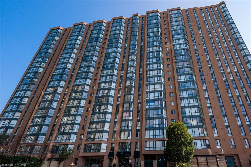 Mississauga, ON L5B 3Z1,145 Hillcrest Avenue #2207