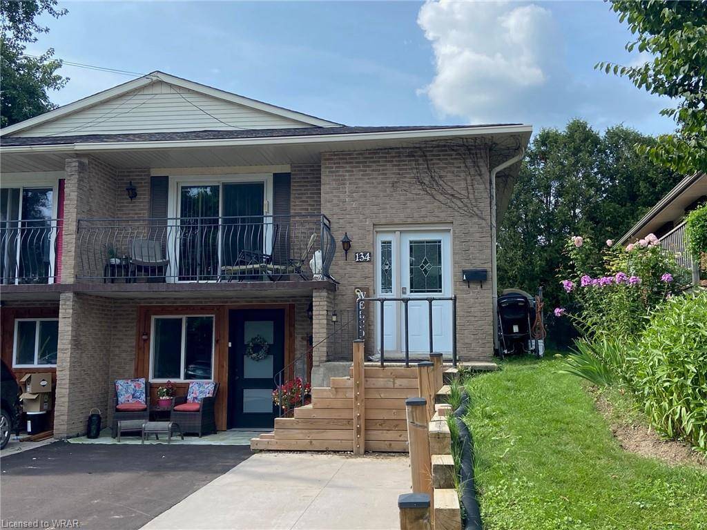 Elmira, ON N3B 1C5,134 Oriole Parkway W