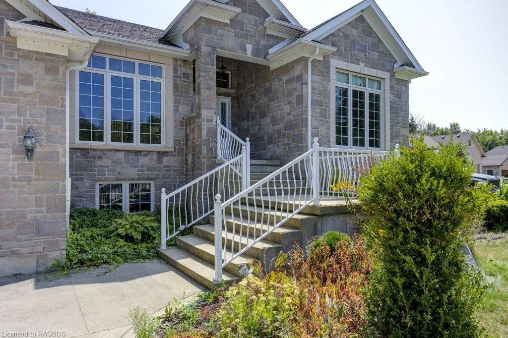 Kincardine, ON N0G 2T0,196 Birchwood Avenue