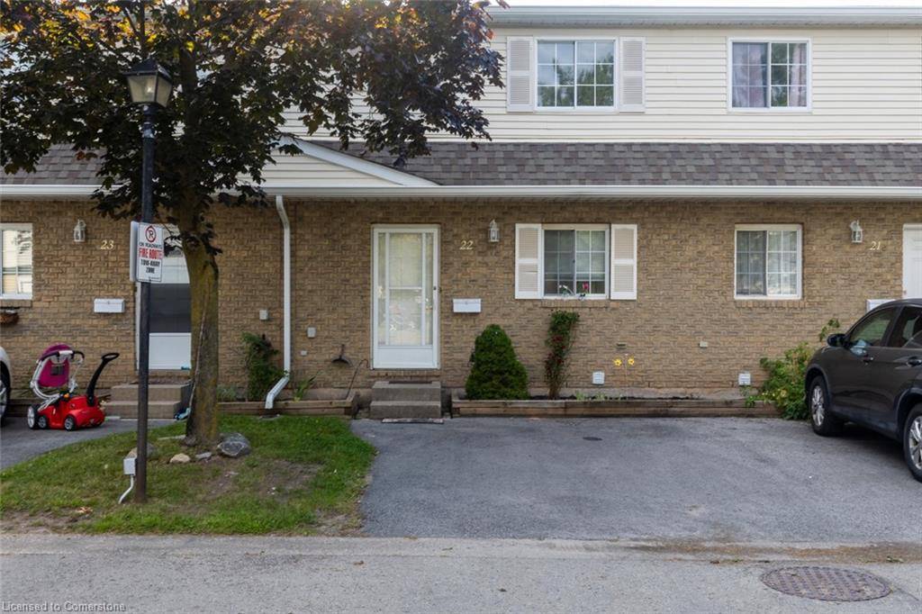 Niagara Falls, ON L2H 2X6,8136 Coventry Road #22