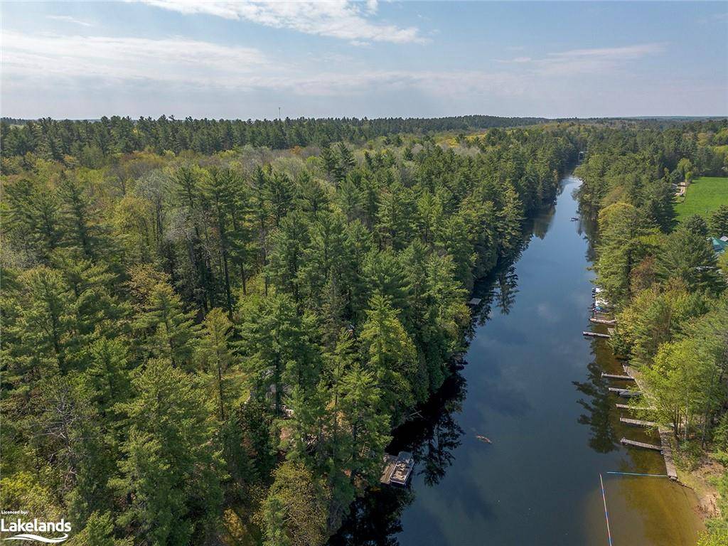 Minden Hills, ON K0M 2L1,11085 Gull River