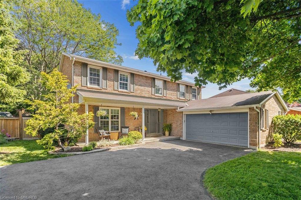 Oakville, ON L6H 3A7,263 Royal Albert Court