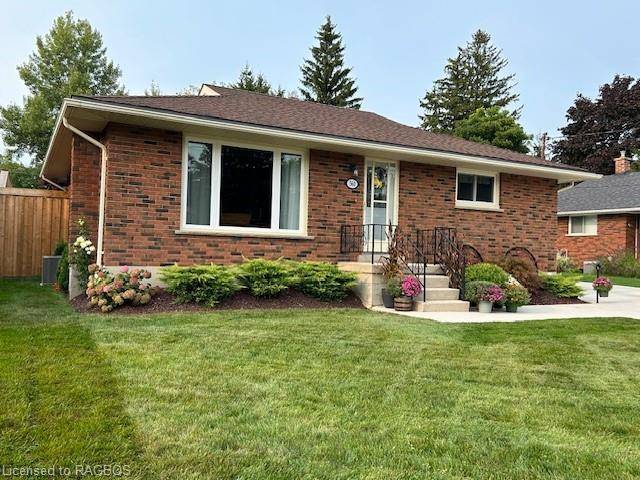 Hanover, ON N4N 1K4,560 8th Street