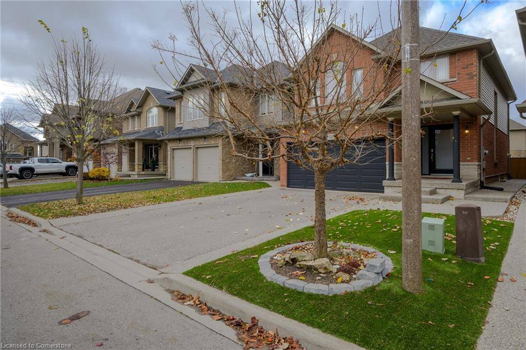 Hamilton, ON L0R 1P0,44 Pelech Crescent