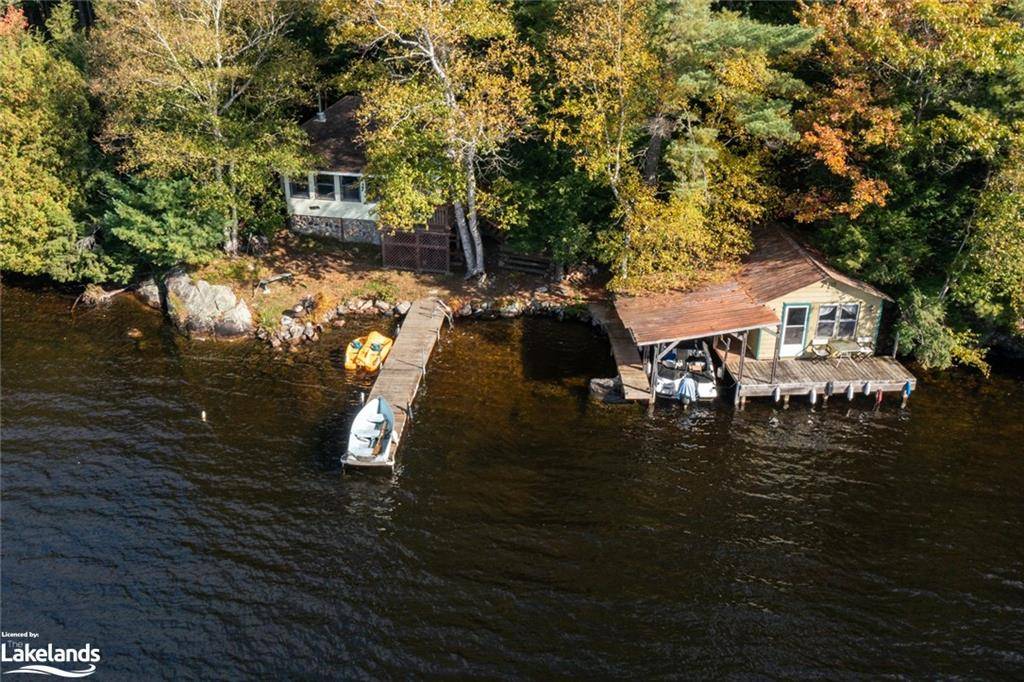 The Archipelago, ON P0C 1H0,18 Healey Lake