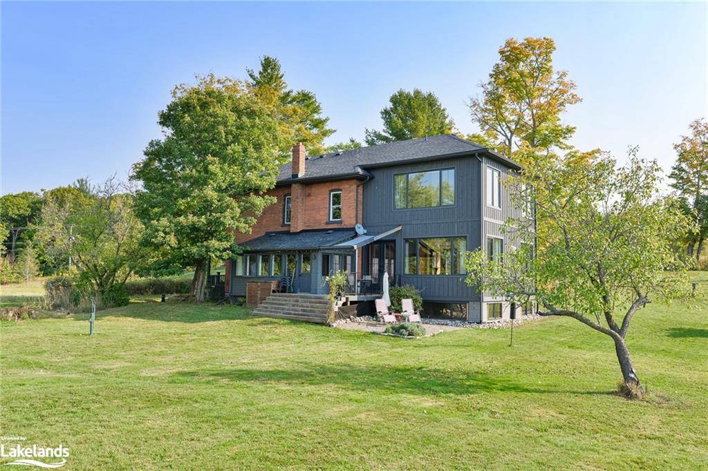 Bracebridge, ON P1L 1W8,1223 Golden Beach Road