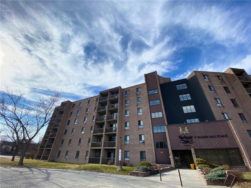 Kingston, ON K7M 7H5,17 Eldon Hall Place #406