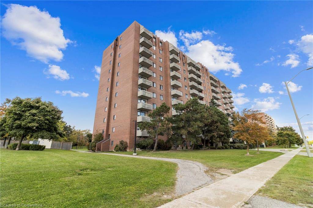 Mississauga, ON L5N 3K8,6720 Glen Erin Drive #405