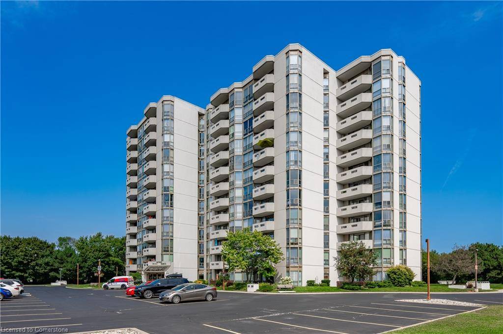 Burlington, ON L7L 3V8,5090 Pinedale Avenue #201