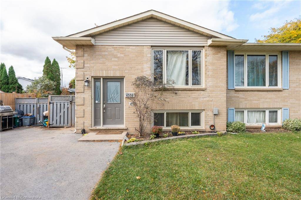 Beamsville, ON L0R 1B5,4566 Leawood Court