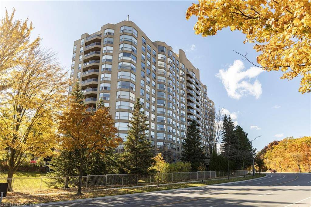 Mississauga, ON L5L 5S4,1800 The Collegeway #1202