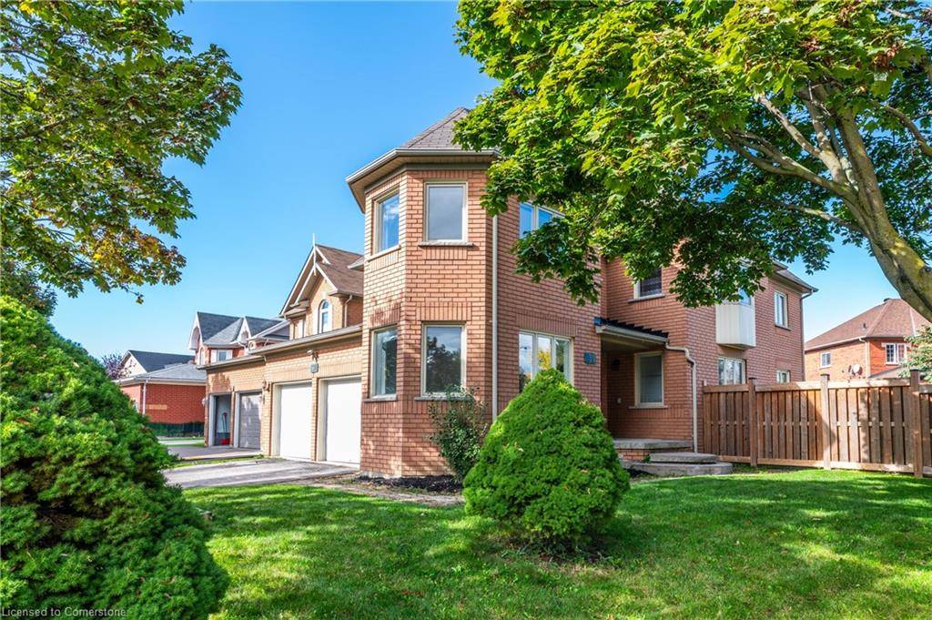 Brampton, ON L6R 1N6,139 Shady Pine Circle