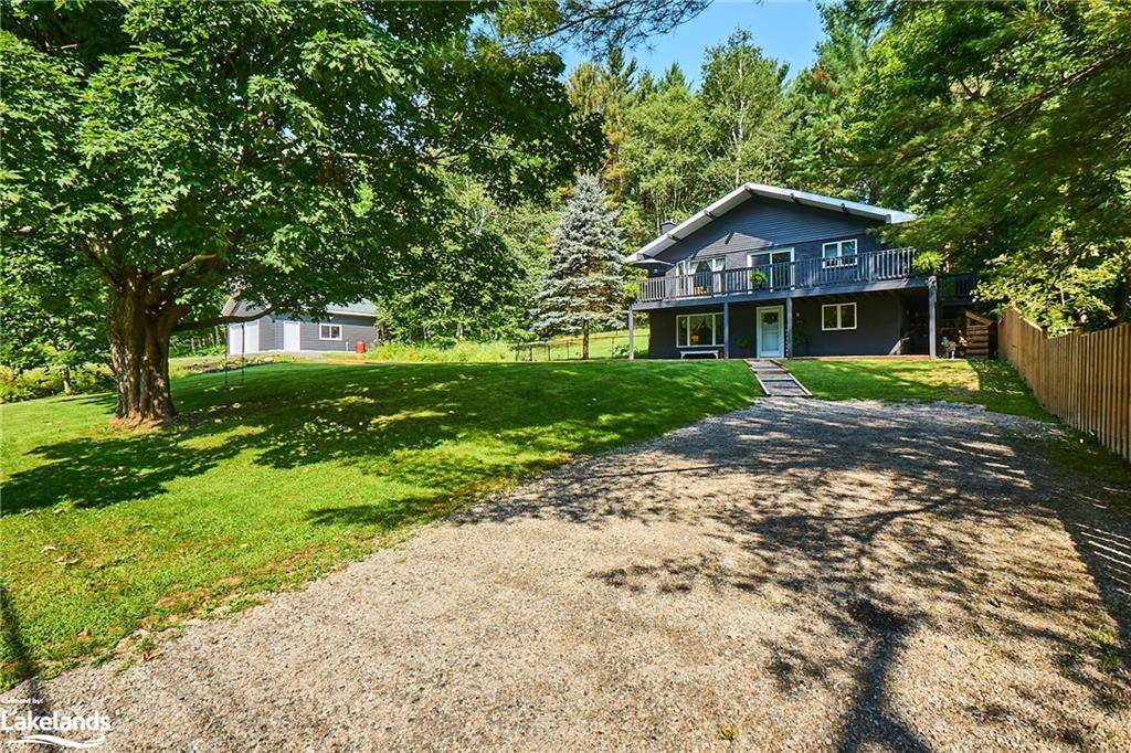 Lake Of Bays, ON P0A 1H0,1054 Charlie Thompson Road