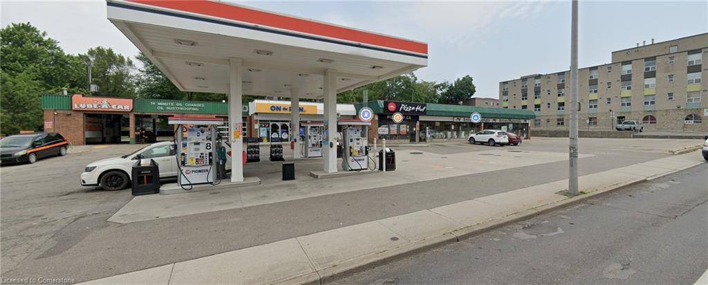 Hamilton, ON L8P 1C2,610 King Street W #7