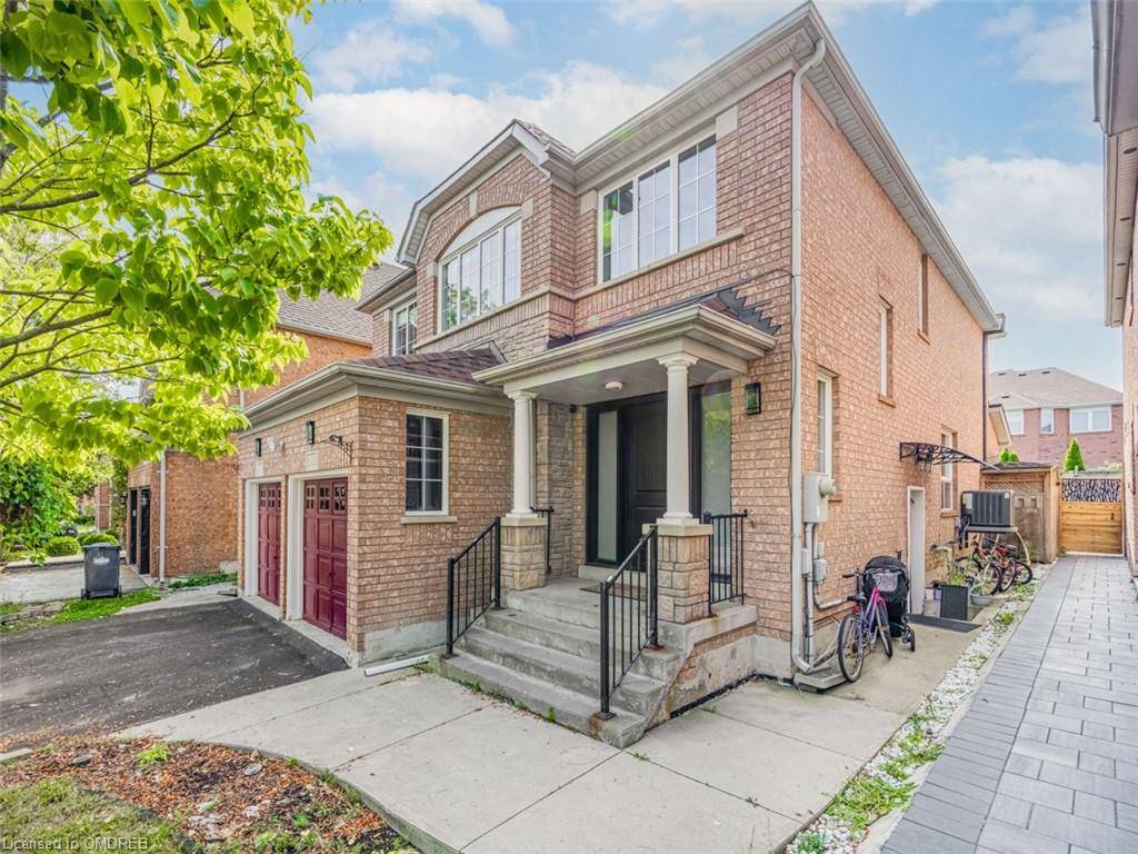 Mississauga, ON L5M 6K5,5930 Bassinger Place