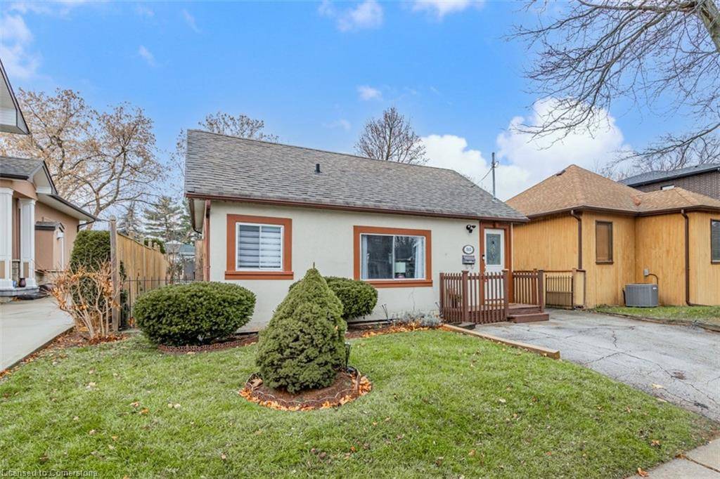 Oakville, ON L6K 1X8,143 Stewart Street