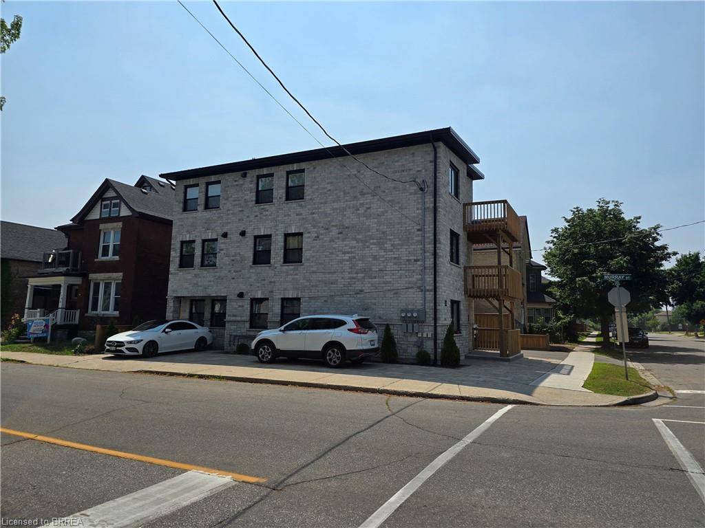 Brantford, ON N3S 3X3,241 Darling Street