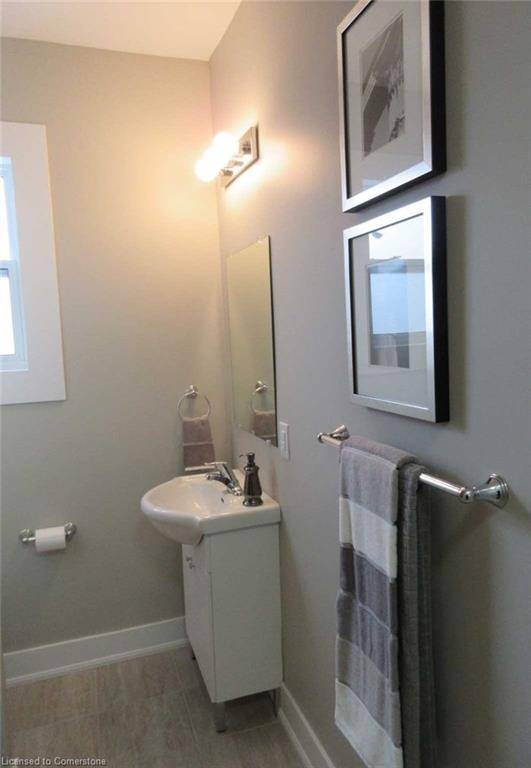 Hamilton, ON L8M 1B1,835 King Street E