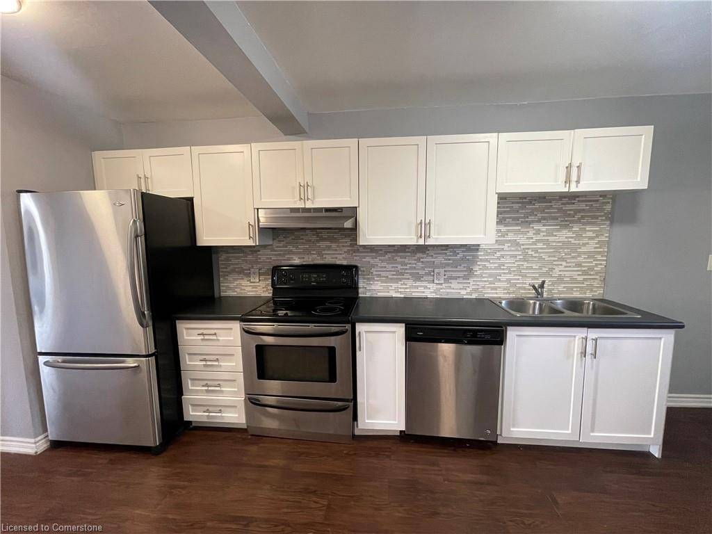 Hamilton, ON L8N 1K6,468 Main Street E #11