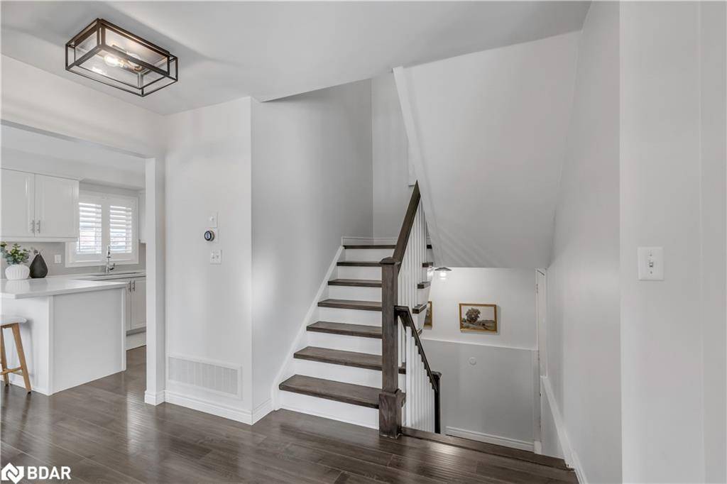 Milton, ON L9T 6J9,93 Gollins Drive