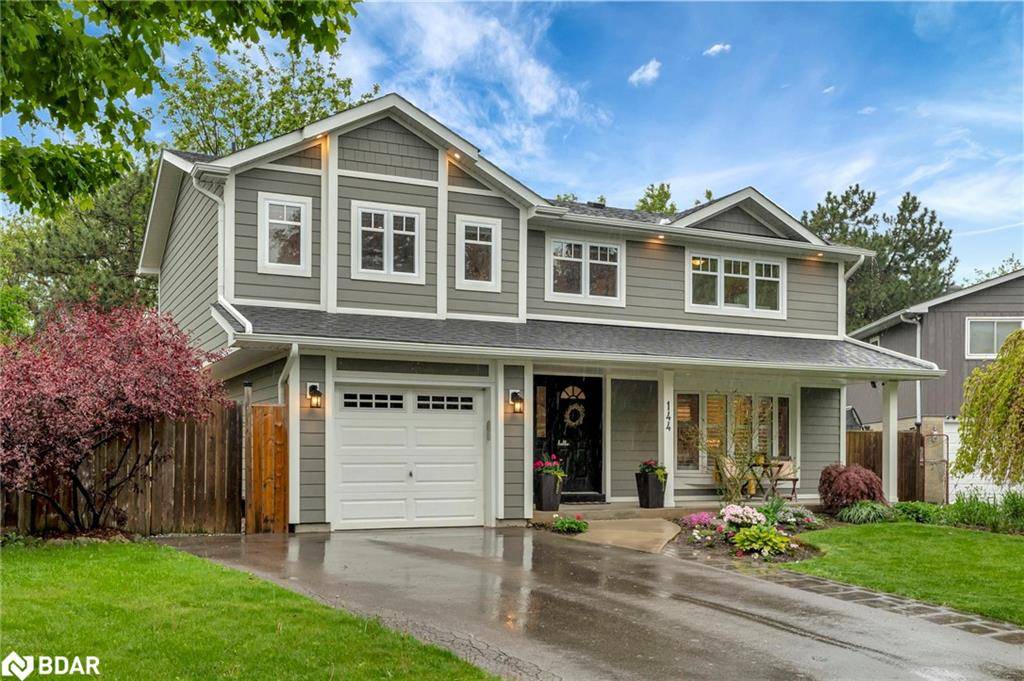 Milton, ON L9T 2Z1,144 Macdonald Crescent