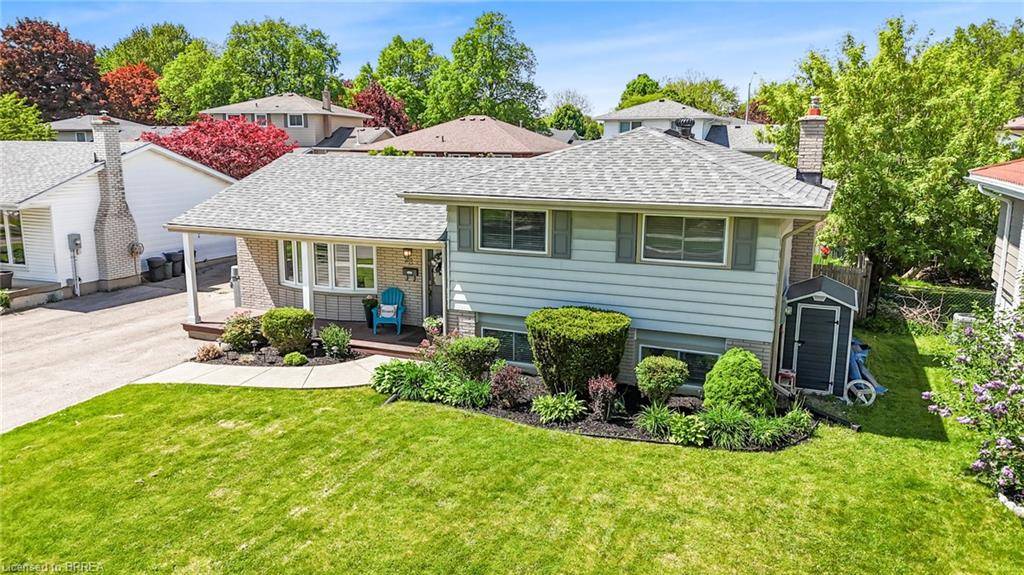 Brantford, ON N3R 3P7,28 Brier Park Road