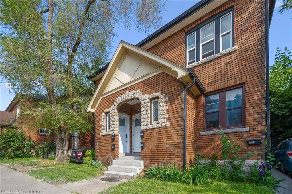 Toronto, ON M4L 1V5,527 Kingston Road