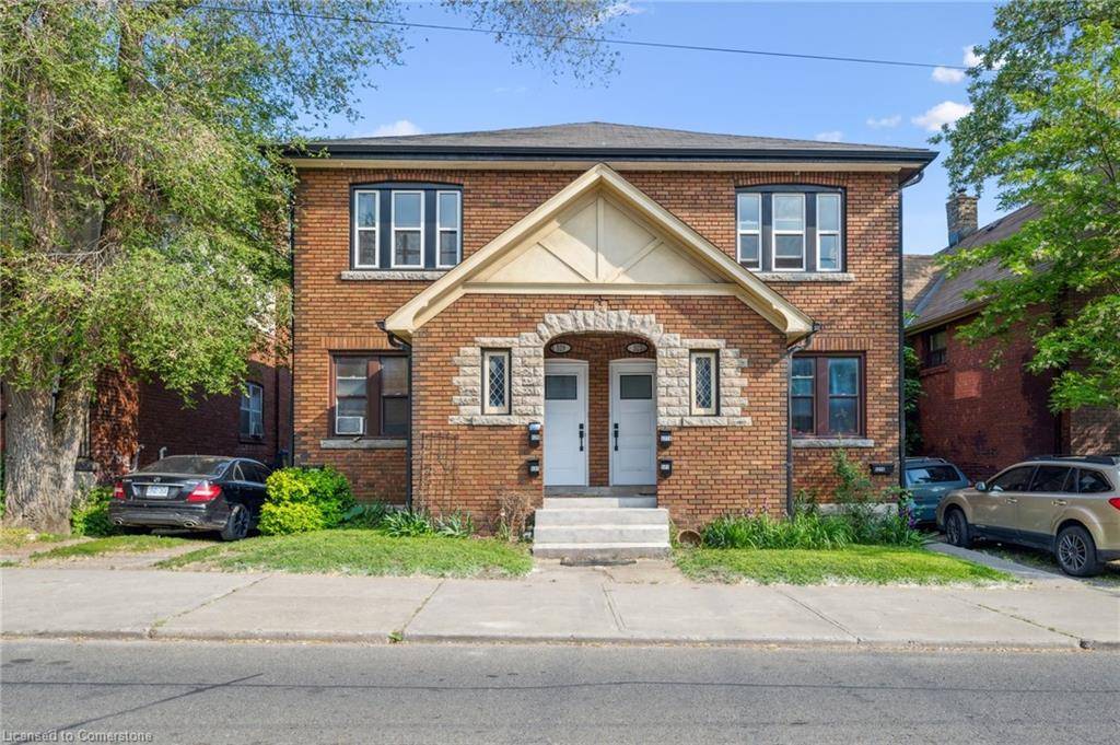 Toronto, ON M4L 1V5,527 Kingston Road