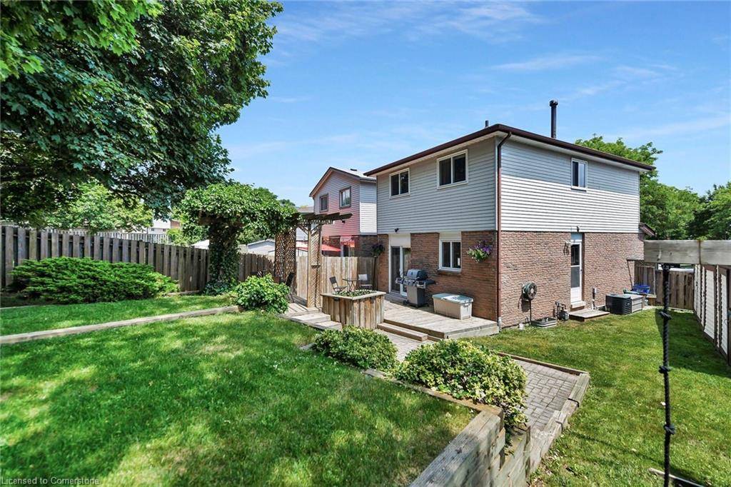 Burlington, ON L7P 3S5,2005 Canning Court