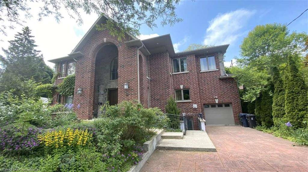 Toronto, ON M2K 1N4,98 Burbank Drive