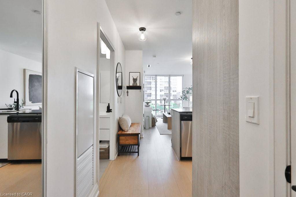 Toronto, ON M9B 0B2,9 Valhalla Inn Road #306