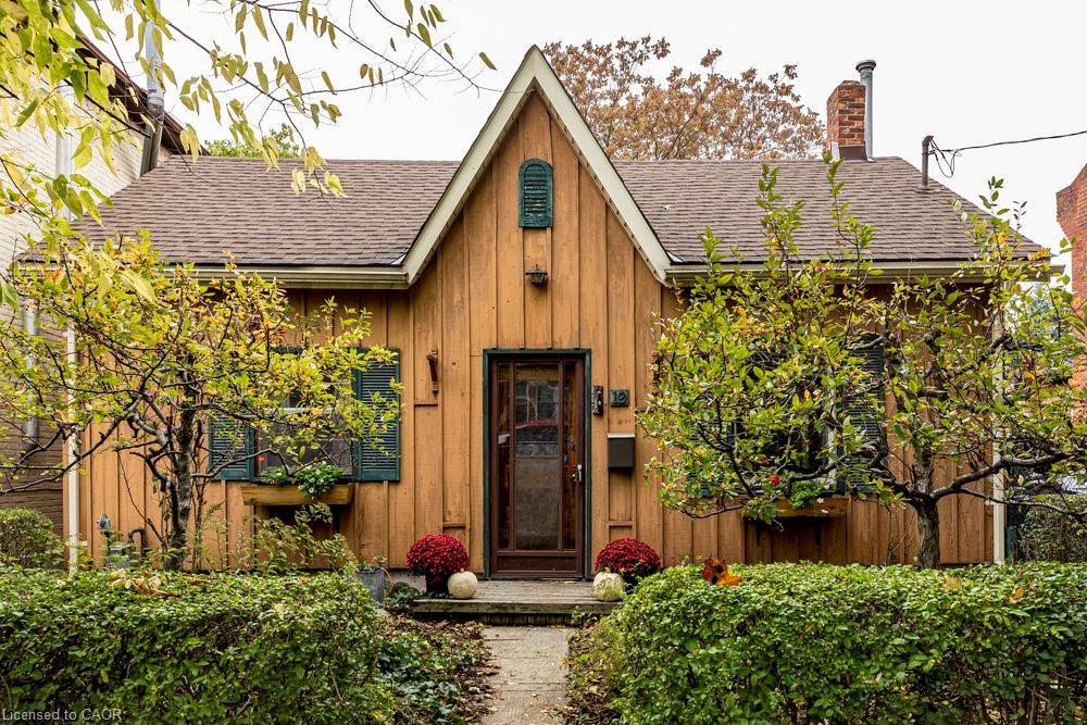 Hamilton, ON L8N 2W3,19 Blythe Street