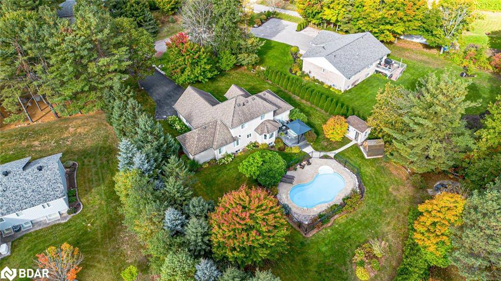 Tiny, ON L0L 2J0,127 Goldfinch Crescent