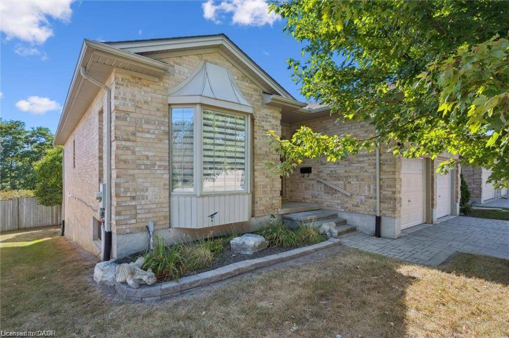 Kitchener, ON N2P 1A4,900 Doon Village Road #4
