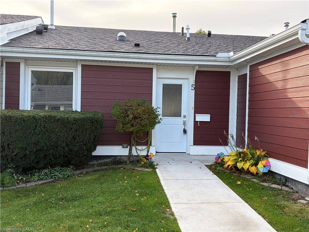 Hamilton, ON L9B 1T8,5 Jaczenko Terrace