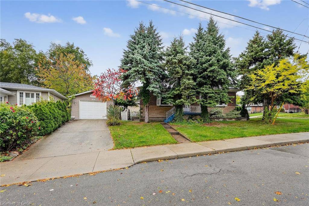 Hamilton, ON L8K 3M3,292 Glenholme Avenue