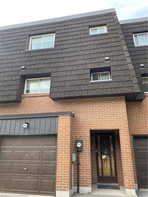 Brampton, ON L6T 1W7,69 Darras Court #88