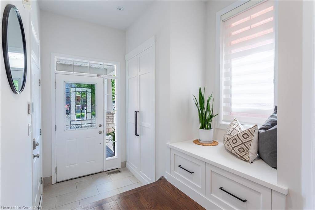 Milton, ON L9T 8Z8,637 Langholm Street