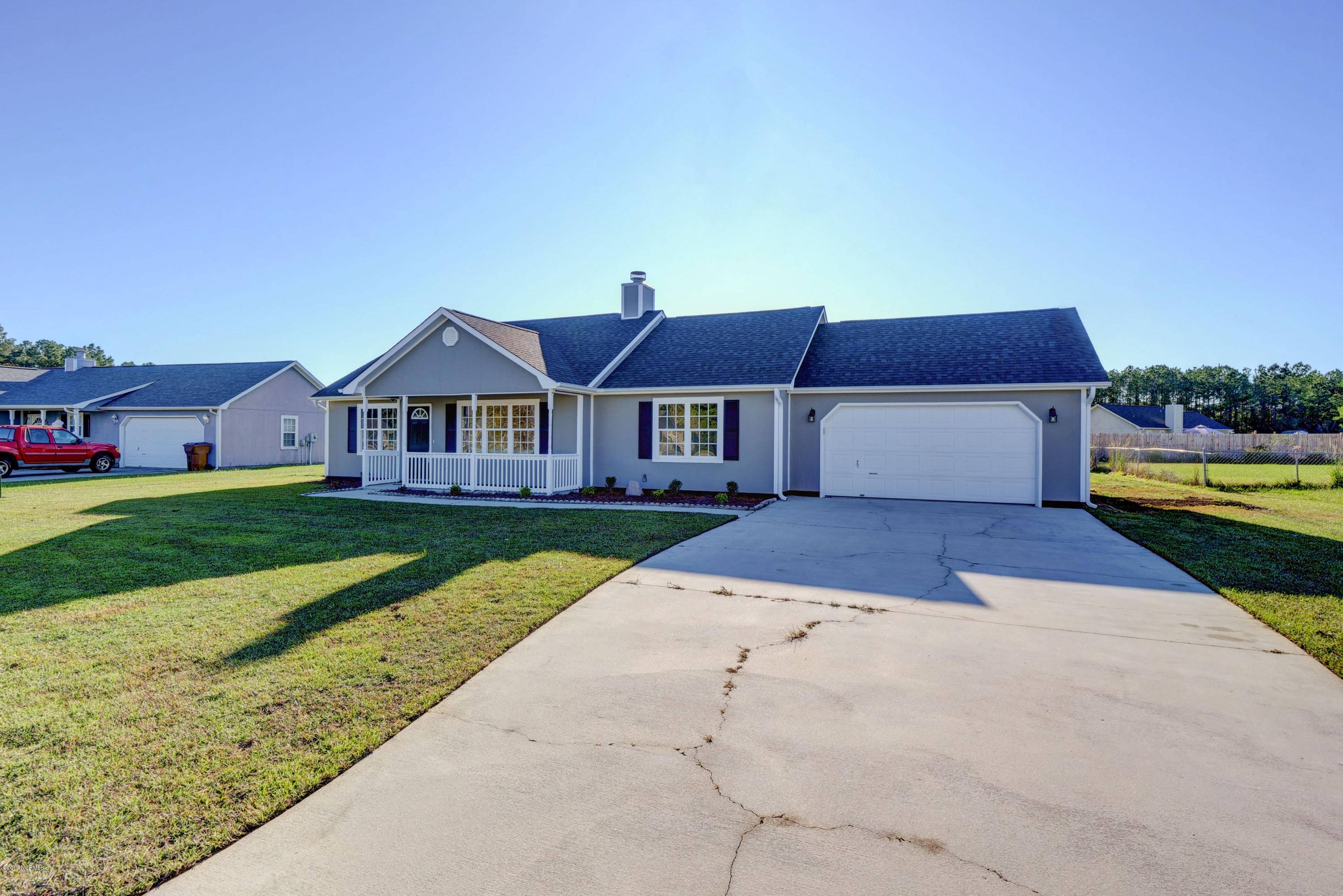 Hubert, NC 28539,404 Sumrell WAY
