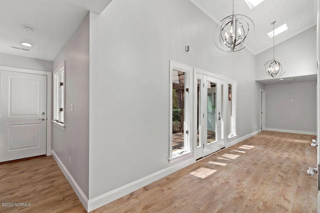 New Bern, NC 28560,6000 Gondolier DR