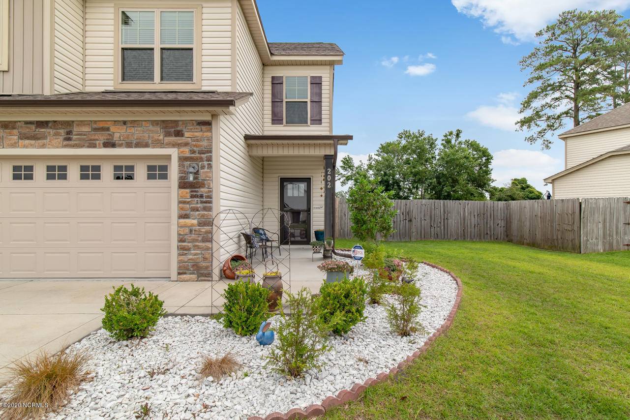 Jacksonville, NC 28546,202 Hidden Oaks DR