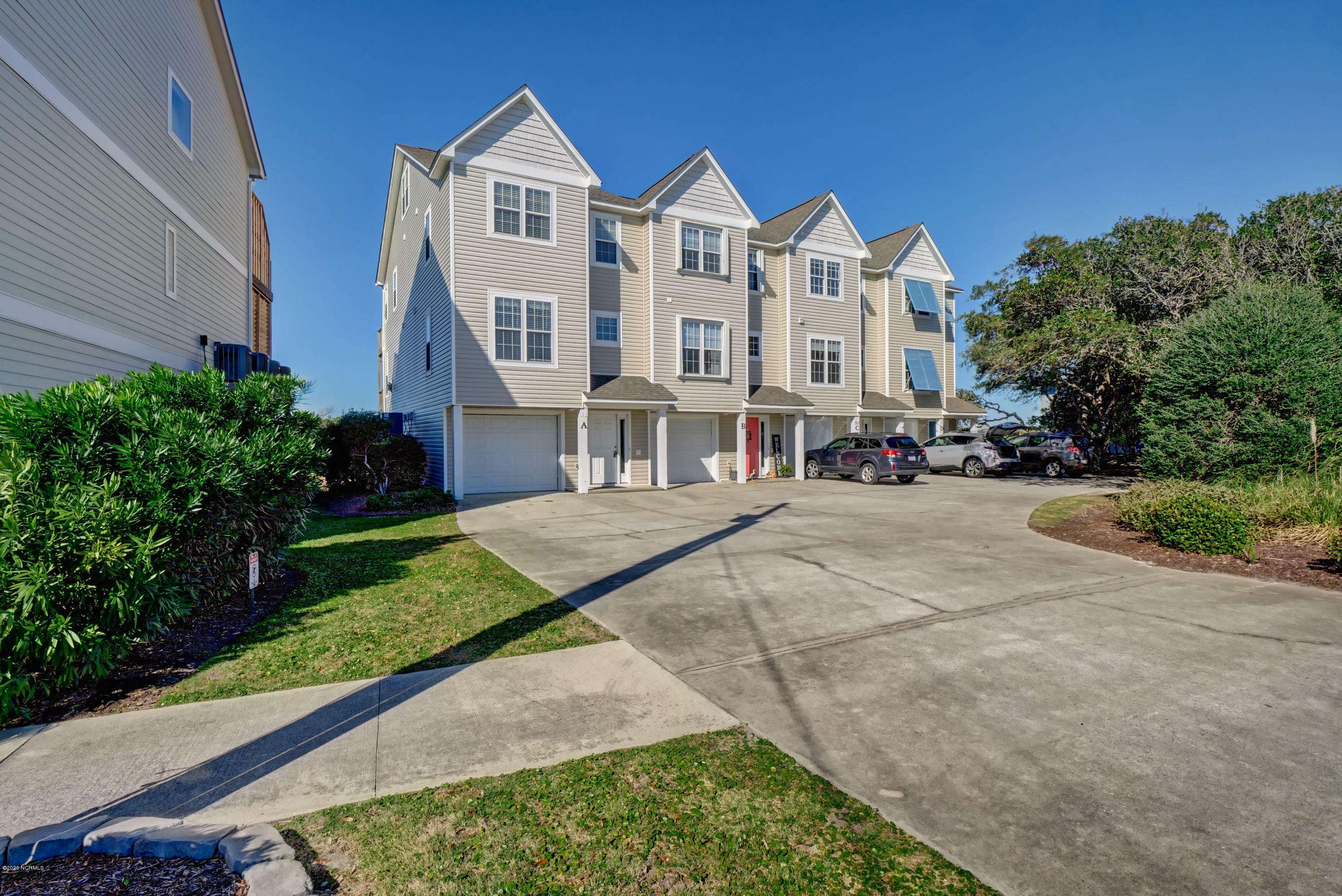 Surf City, NC 28445,517 N New River DR #A