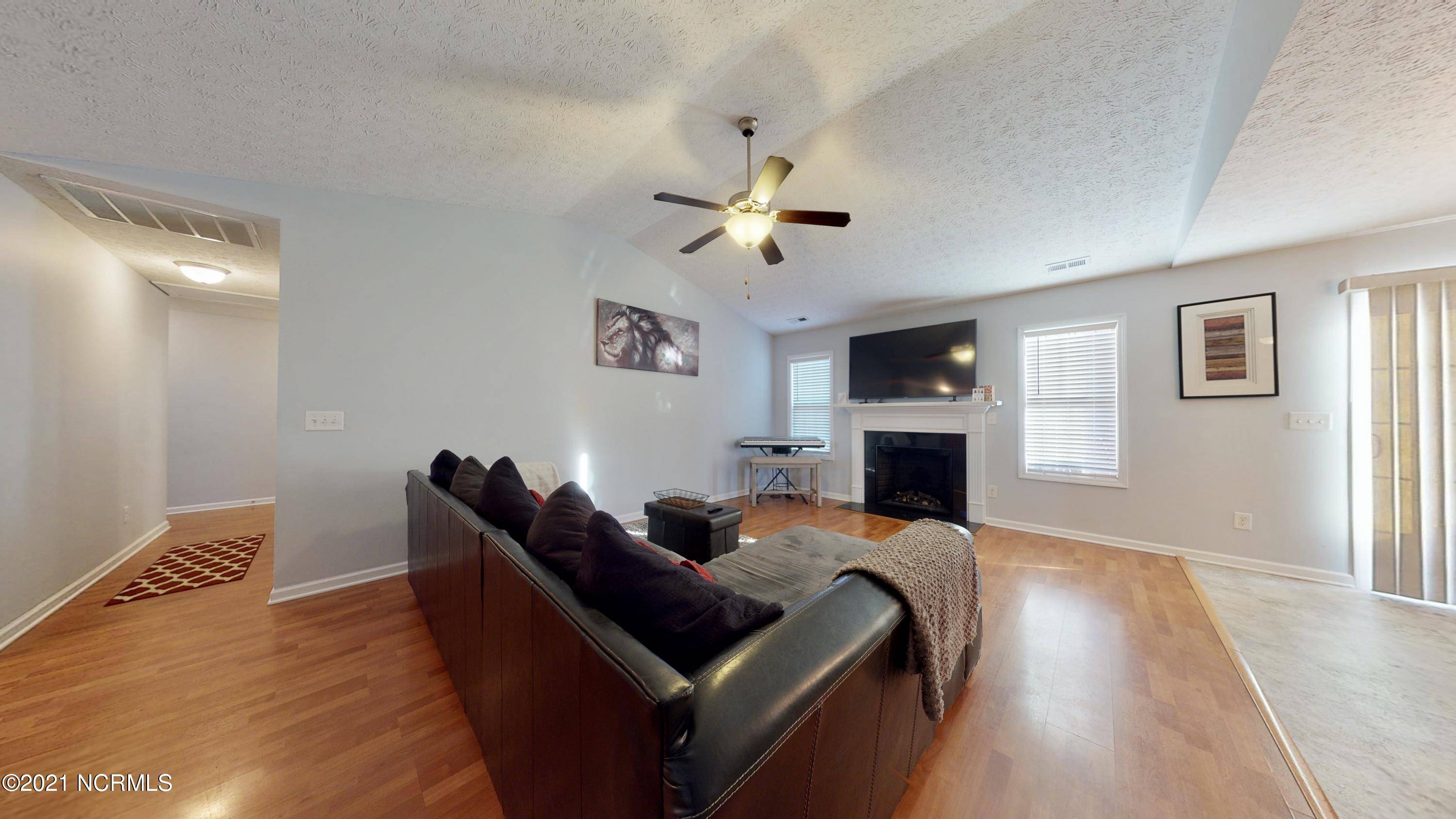 New Bern, NC 28562,2953 Judge Manly DR