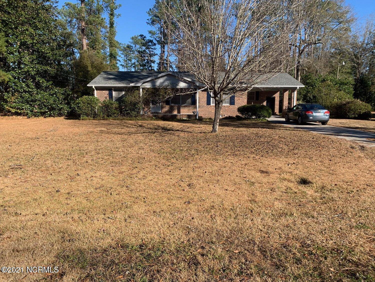 Burgaw, NC 28425,108 N Bickett ST